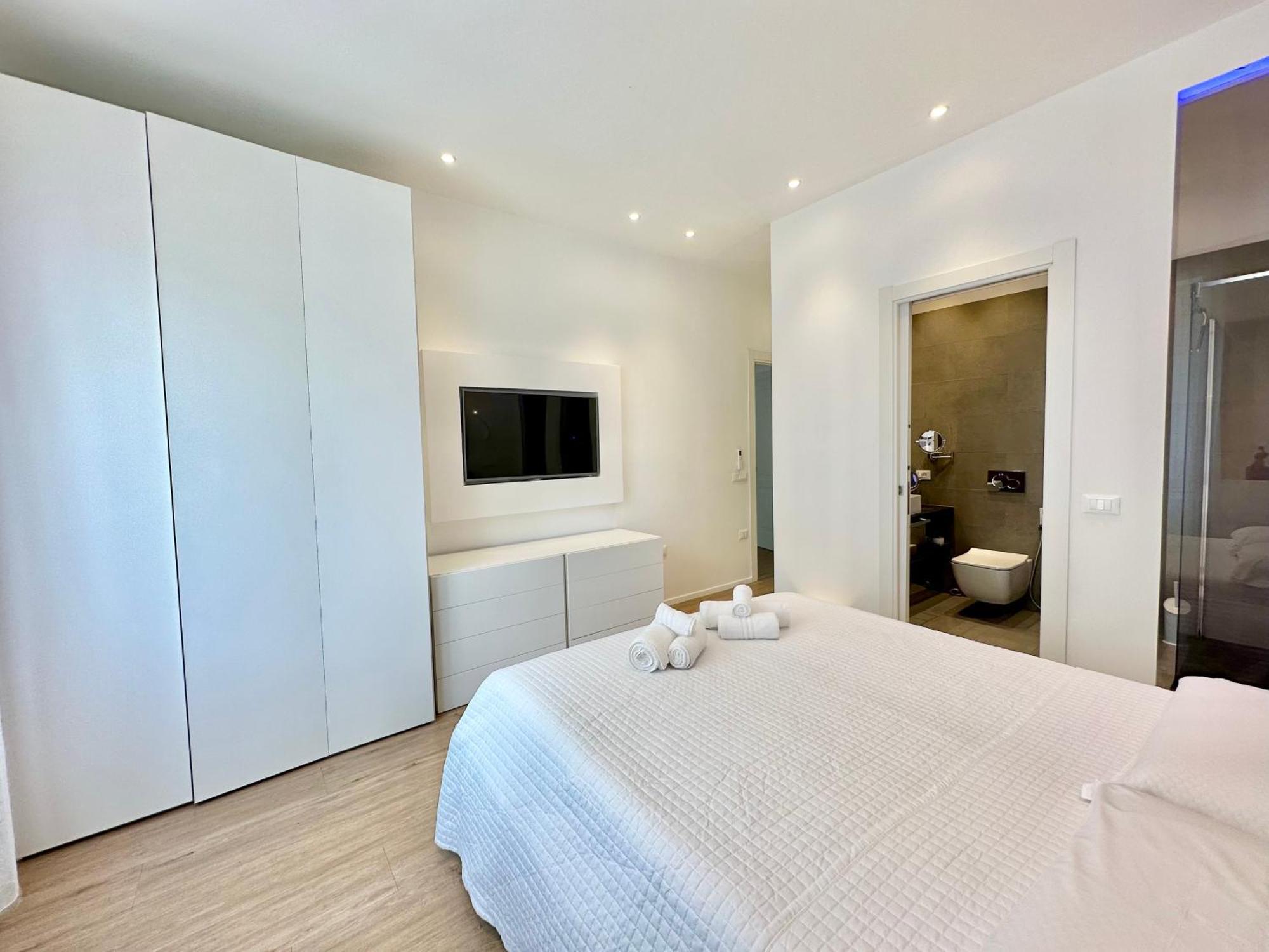Ceo Luxury Suite Di 卡利亚里 外观 照片